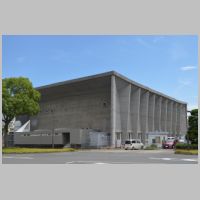 Imabari City Public Hall, photo Asturio Cantabrio, Wikipedia.jpg